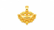 Leaf & Crescent Traditional Design