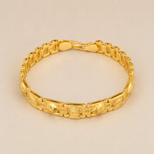 Leaf Motif Link Bracelet