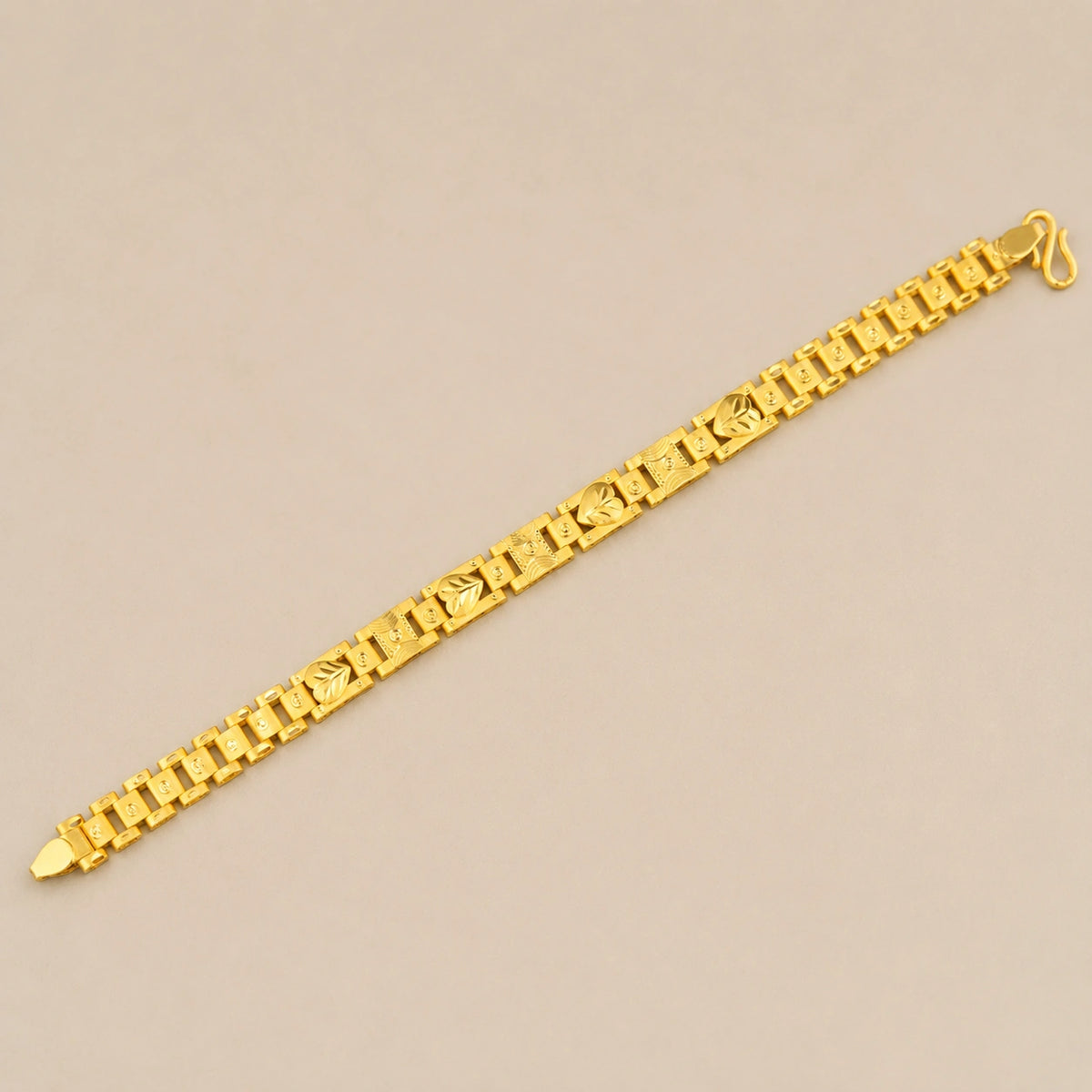 Leaf Motif Link Bracelet