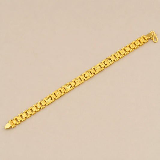 Leaf Motif Link Bracelet