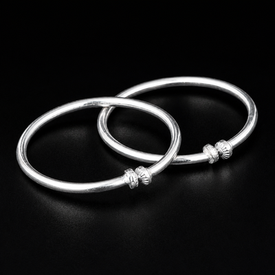 Minimal Round Kids Bangle