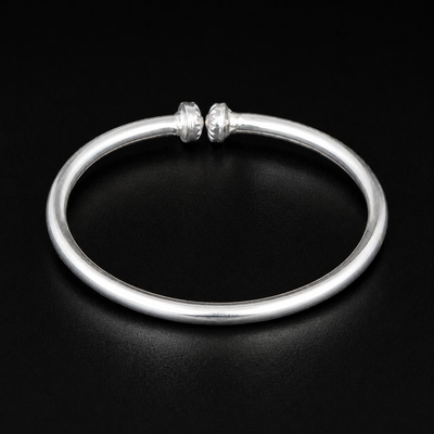 Minimal Round Kids Bangle