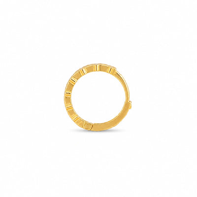 Leaf-Textured Chevron Hoop Nose Pin